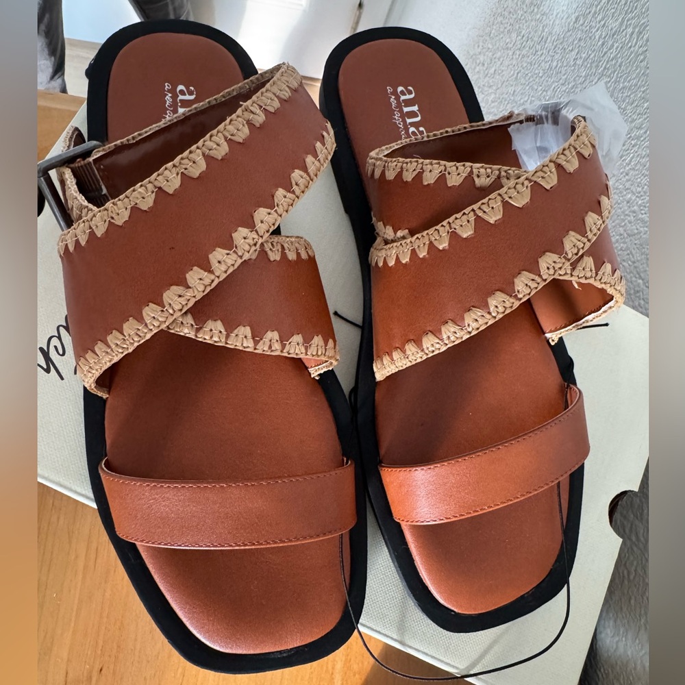 NWT a.n.a Women's Vest flat sandals in Cognac Buckle Strap Size 10 - Picture 7 of 10
